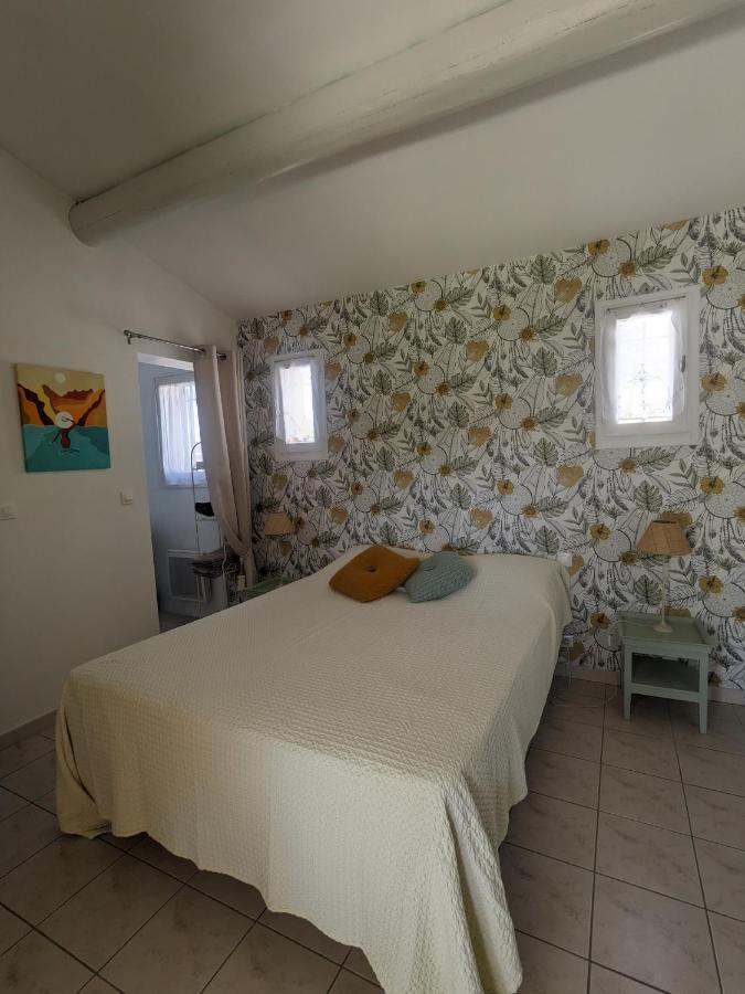 Chambre D'Hote Au Coeur Des Alpilles Mouries Exterior foto